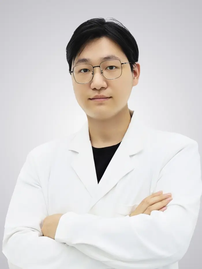 深圳種牙&深圳維港口腔